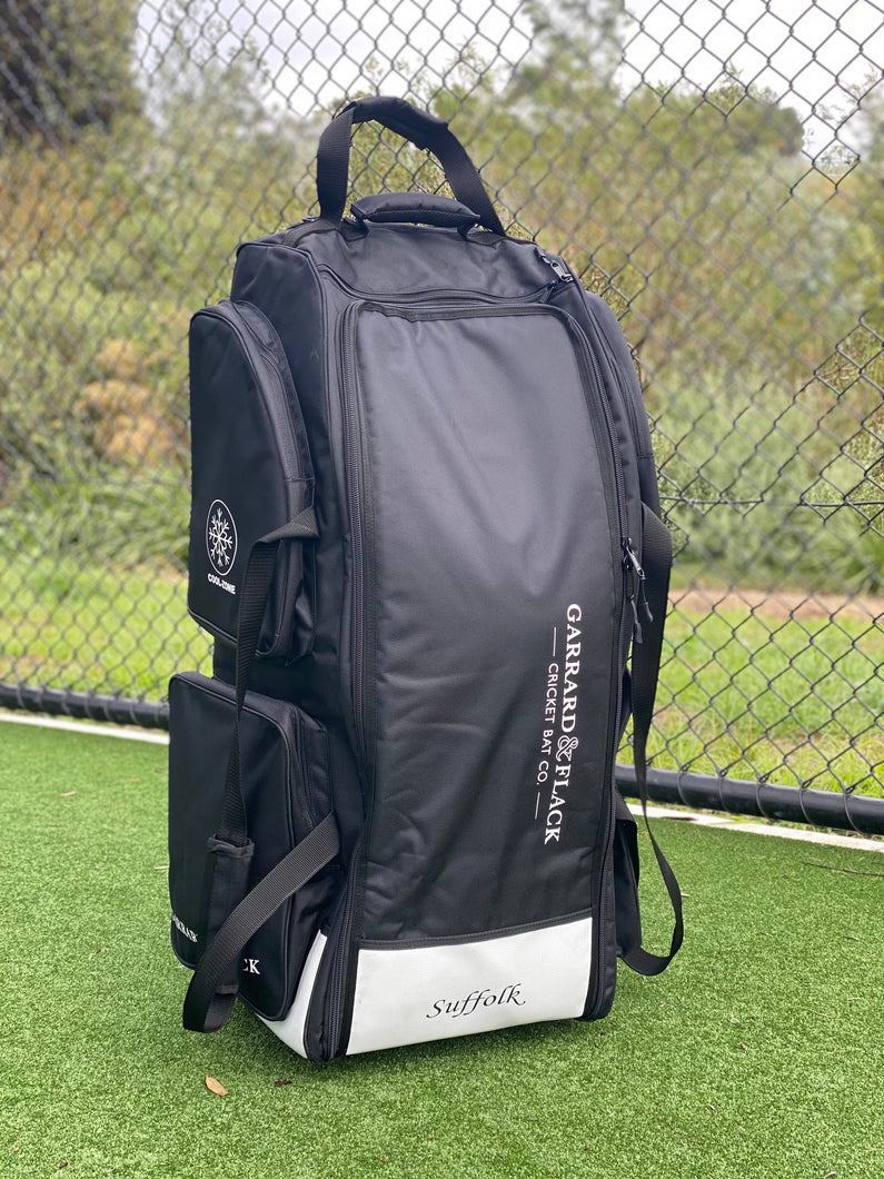 Pro Cricket Wheelie Stand Up Bag